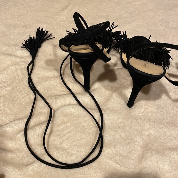 Ann Taylor wrap Pom Pom heels size 6 - Picture 6 of 6